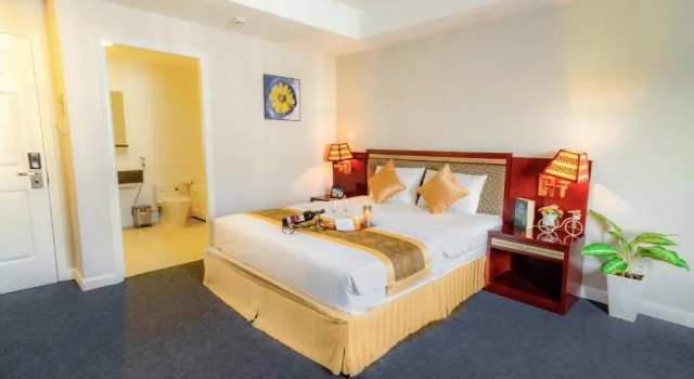Люкс Deluxe Sunshine Boutique Hotel Phu My Hung