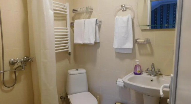 Трёхместный номер Standard с балконом Akaki's Guesthouse