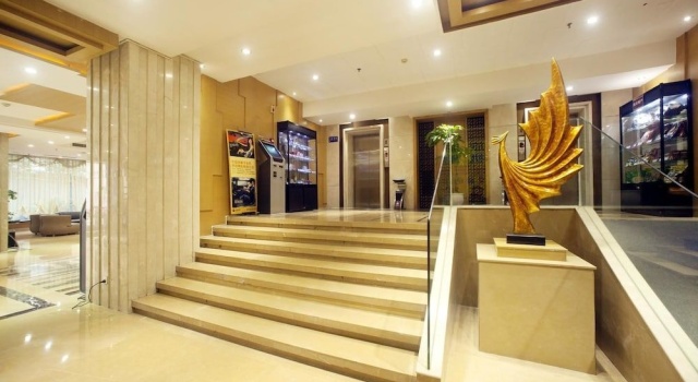 Phoenix Regalia Hotel Chunxi - Chengdu, Забронировать Отель Чэнду Сычуань, рядом с Dongmen Bridge Station