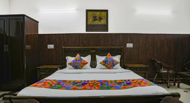 Fabhotel Traika Inn, Забронировать Отель Гургаон Gurgaon Region