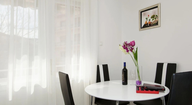 New Modern Fully Furnished Apartment in Center of Split Ideal for 3 Persons