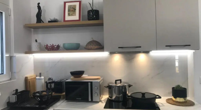 Patrikó-Bright 3-bedroom vacation home, 200m from the beach.