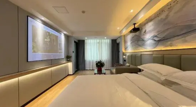 Люкс Rezen YunMan Hotel （HNA HK QH ）