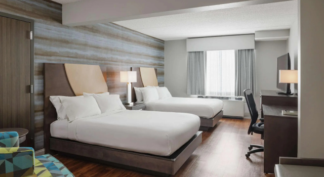 Четырёхместный номер Standard Hotel Trilogy Albany Airport, Tapestry Collection by Hilton