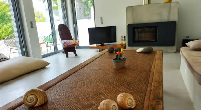 Beach Villa Next To The Waves!, จอง วิลล่า Istiaia Central Greece