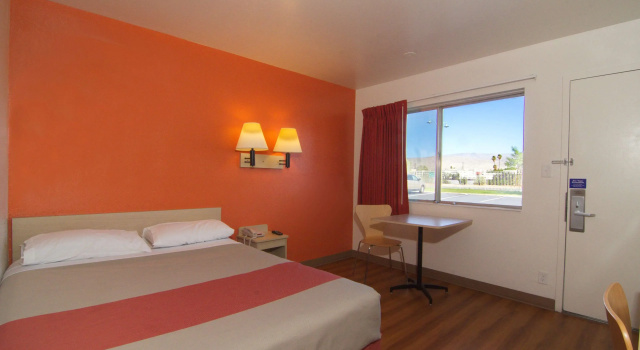 Motel 6-Indio, CA - Palm Springs, Забронировать Мотель Отели Индио с бассейном, Бассейн