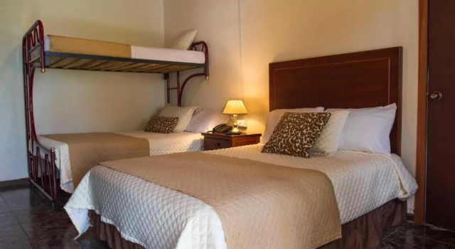 El Cano, Boek Hotel Goedkope Hotels in Pichincha