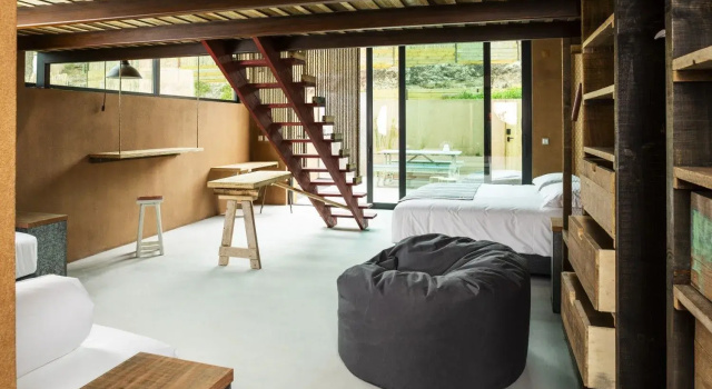 Noah Surf House Portugal, Забронировать Отель Отели Санта-Круш с парковкой, Парковка