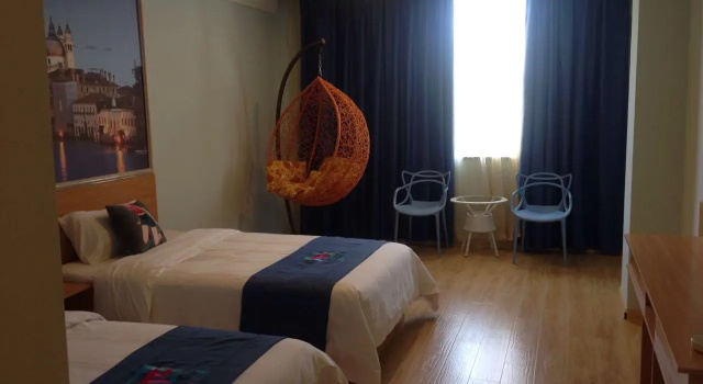 Двухместный номер Standard Pai Hotel Yining Liqun Classic Garden Road