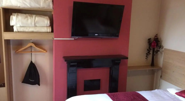 The Railway Sleeper Lodge