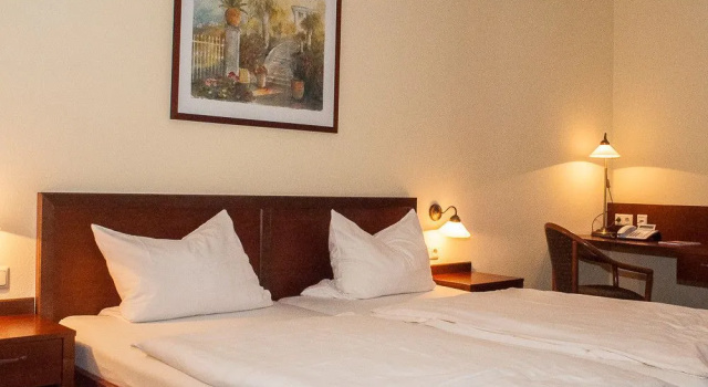 Hotel-Restaurant 1735, Забронировать Отель Шпайер Pfalz