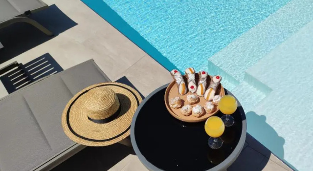 Calarossa Bay Pool Villa with private pool - whirpool - parching free - Wi-fi free - the beach 400 meters away - ADULT ONLY