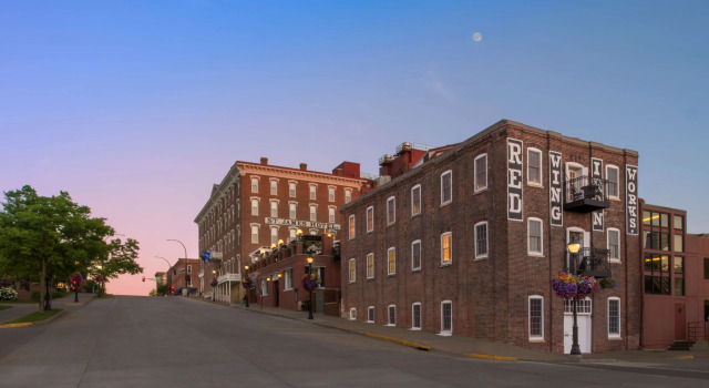 St James Hotel, Rezervați Hotel Hoteluri cu SPA în Minnesota, SPA