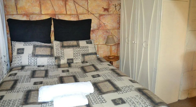 Willow Tree Guest House, Reservar Casa de hóspedes Hotéis em Gauteng com Piscina, Piscina