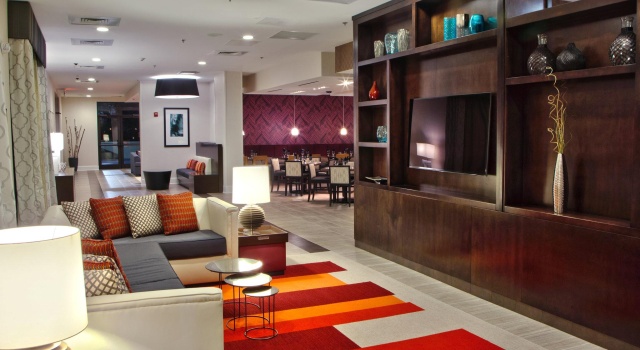 Holiday Inn Charlotte Airport by IHG, Забронировать Отель Отели Шарлотте с завтраком, Завтраки