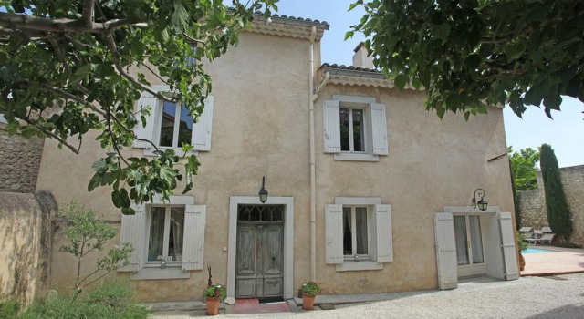 Villa Velleron - Bed and Breakfast, Забронировать Вилла Вельрон Воклюз