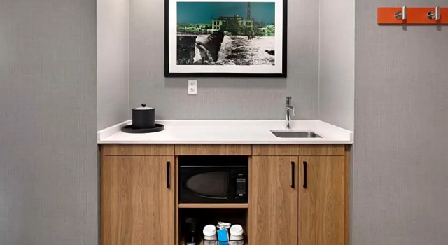 Двухместный люкс Hampton Inn & Suites Watertown Boston, Ma