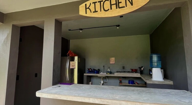 Straw Hat Surf Hostel & Bar, Rezerwuj Hostel Brisas de Zicatela Oaxaca