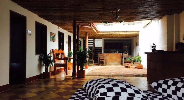 Sgt Pepper's Hostel
