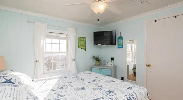 Коттедж Heather Leigh by Oak Island Accommodations