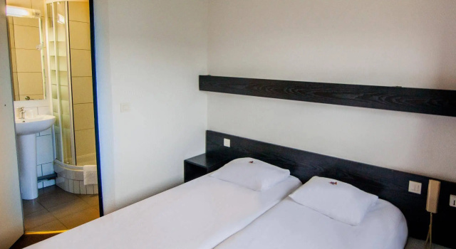 Best Hotel Dunkerque - Grande Synthe, Забронировать Отель Гранд-Синт 
