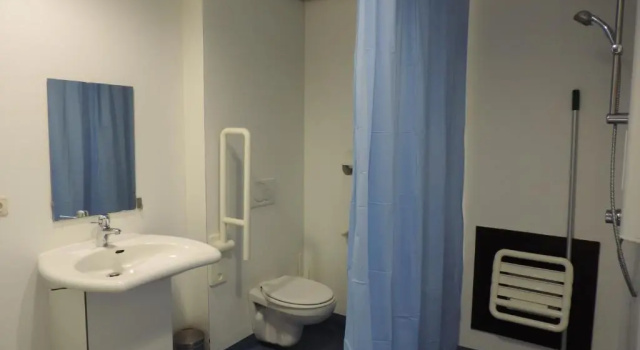 Кровать в общем номере (мужской номер) Hostel Blauwput Leuven