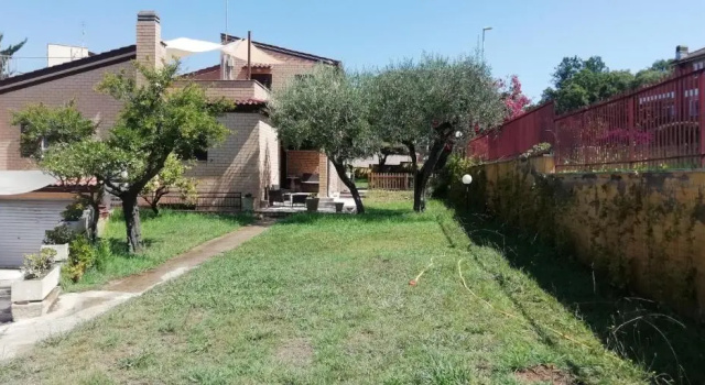 Номер Standard VILLA GIULIANA stanze con bagno interno in Villa a 350 mt spiaggia libera Lido delle Sirene