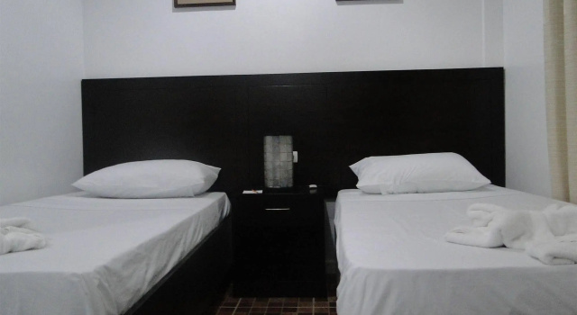 Susans Place Bed and Breakfast, Забронировать Отель Отели Пуэрто-Принсеса с парковкой, Парковка