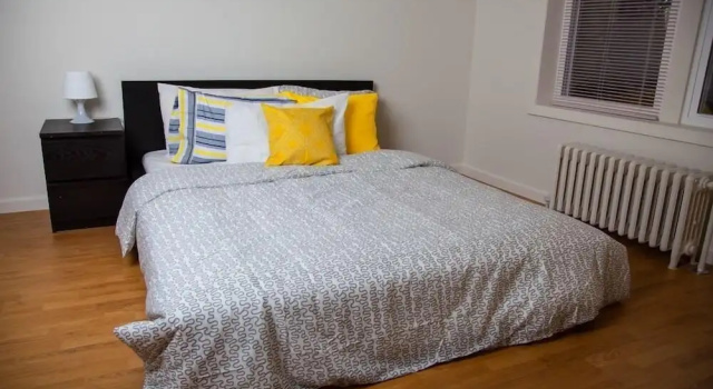 Апартаменты Vroom Street apartment