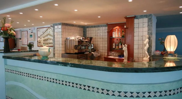 Трёхместный номер Standard Hotel Letizia