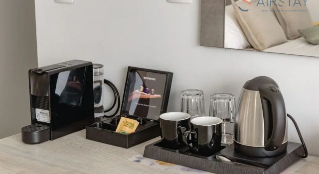 Четырёхместные апартаменты Superior с видом на город Airport Suites Michelle