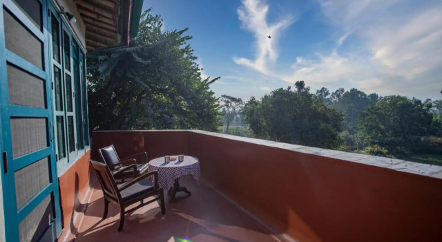 SaffronStays Kaivalya - pet-friendly sustainable mudhouse
