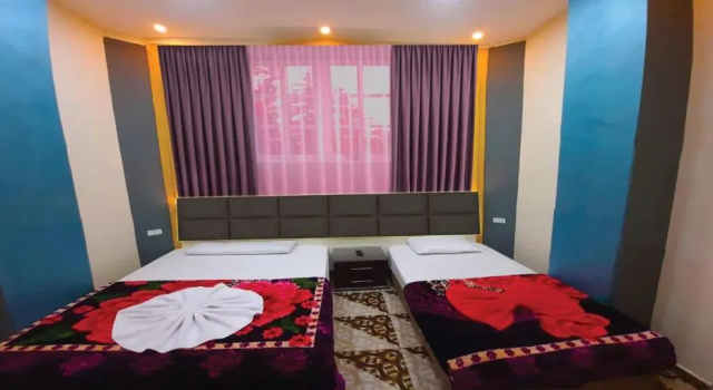 Четырёхместный номер Standard the Hotel Emerald