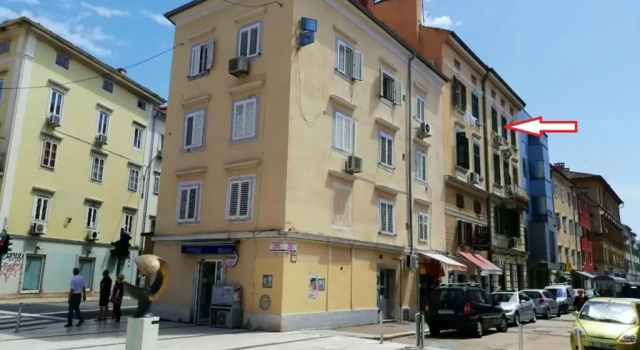 Apartment Lucy - City Center of Rijeka 4 *, Забронировать Апартаменты/квартира Отели Приморско-Горанской жупания с парковкой, Парковка