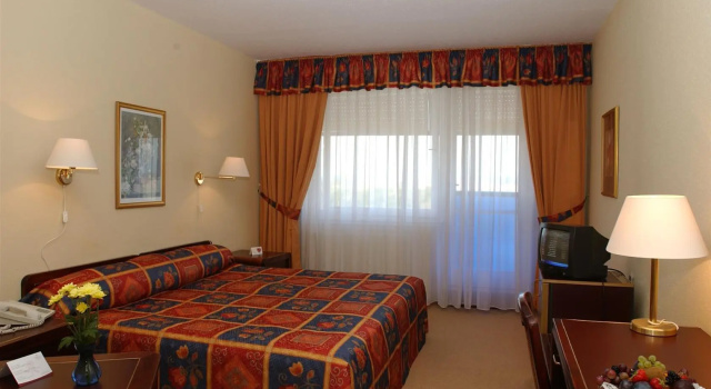 Hunguest Hotel Répce, Забронировать Отель Отели Бюк 4 звезды, 4*