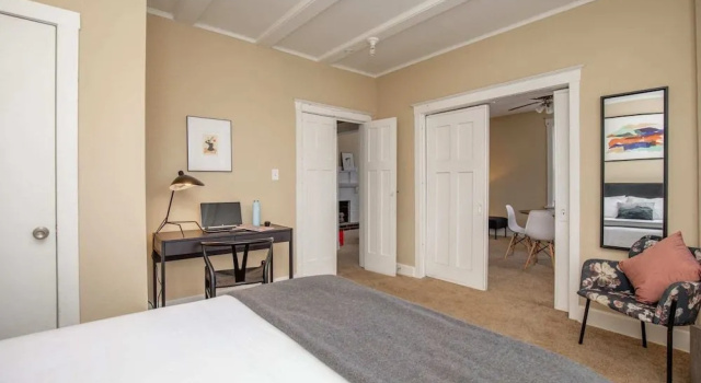 Spacious CWE Apartments near BJC by Zencity