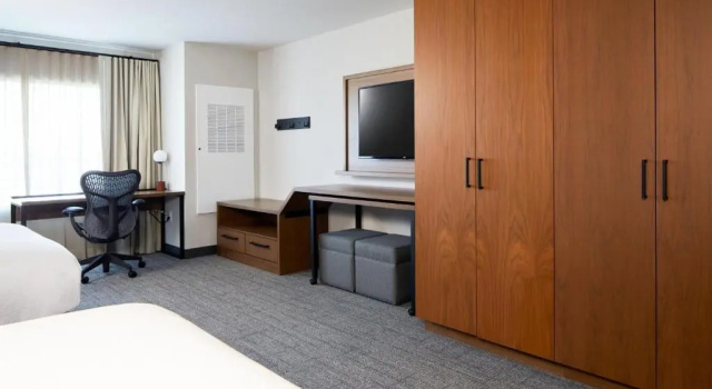 Четырёхместная студия с видом на город Residence Inn by Marriott San Francisco Airport Millbrae Station
