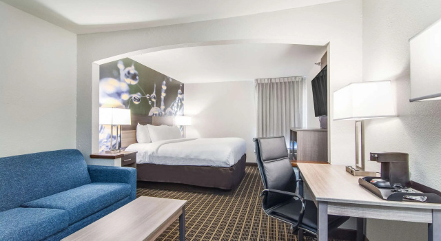Двухместный люкс Clarion Pointe South Boston - Danville East