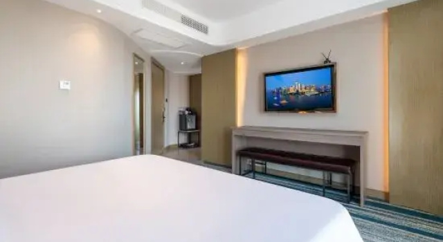 Люкс World Hotel