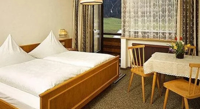 Pension Alpenblick, Забронировать Отель Бах Lechtal
