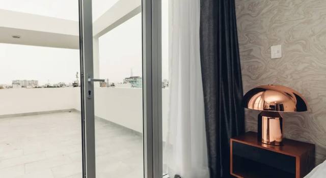 D3 Luxury Como Service Apartment NearD1