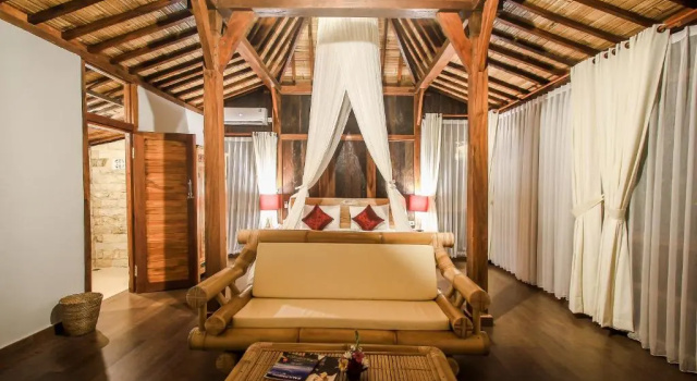 Люкс с видом на бассейн Keramas Sacred River Retreat Resort and Villa