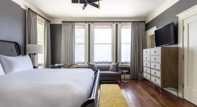 Четырёхместный номер Standard с балконом La Colombe d\Or Hotel