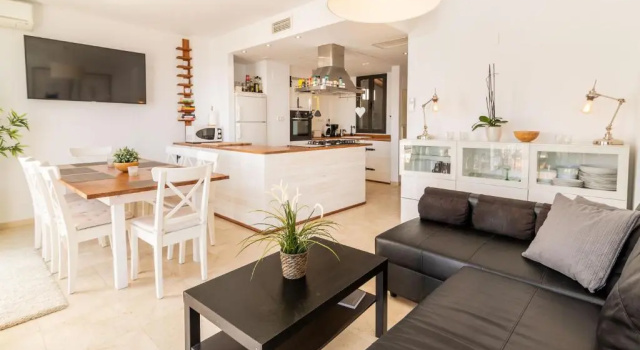 Torreblanca 4BDR Townhouse with Stunning Views