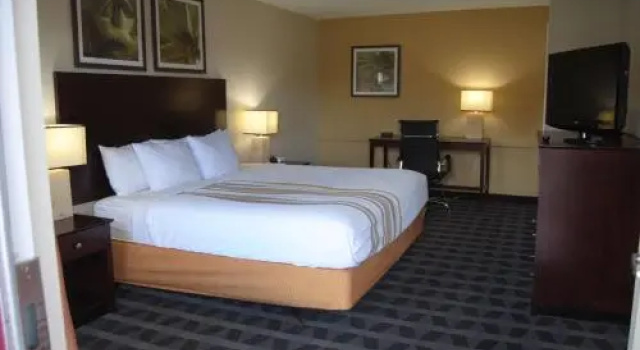 Americas Best Value Inn Montgomery, AL, Забронировать Отель Монтгомери штат Алабама