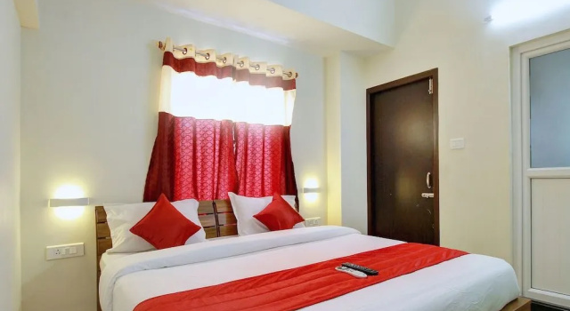 Oyo 14240 Mohan Residency
