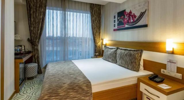 Двухместный люкс Dies Hotel