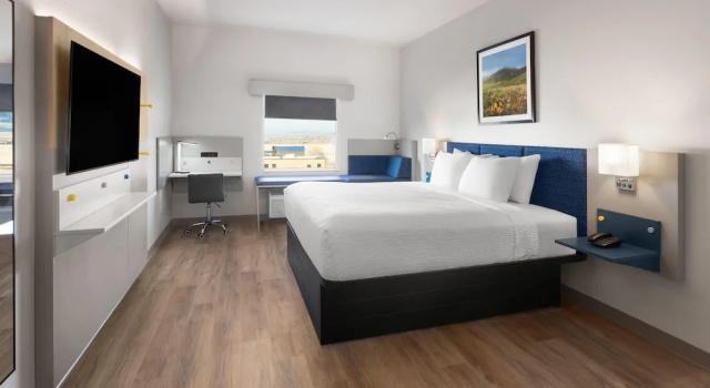 Люкс Microtel Inn & Suites By Wyndham Tooele