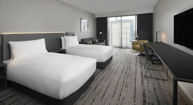 Четырёхместный номер Premium Courtyard by Marriott Brisbane South Bank