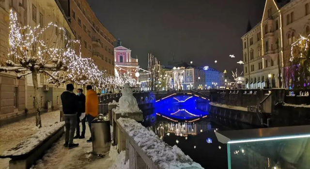Апартаменты с балконом Ljubljana Riverbank Apartment in City Centre!